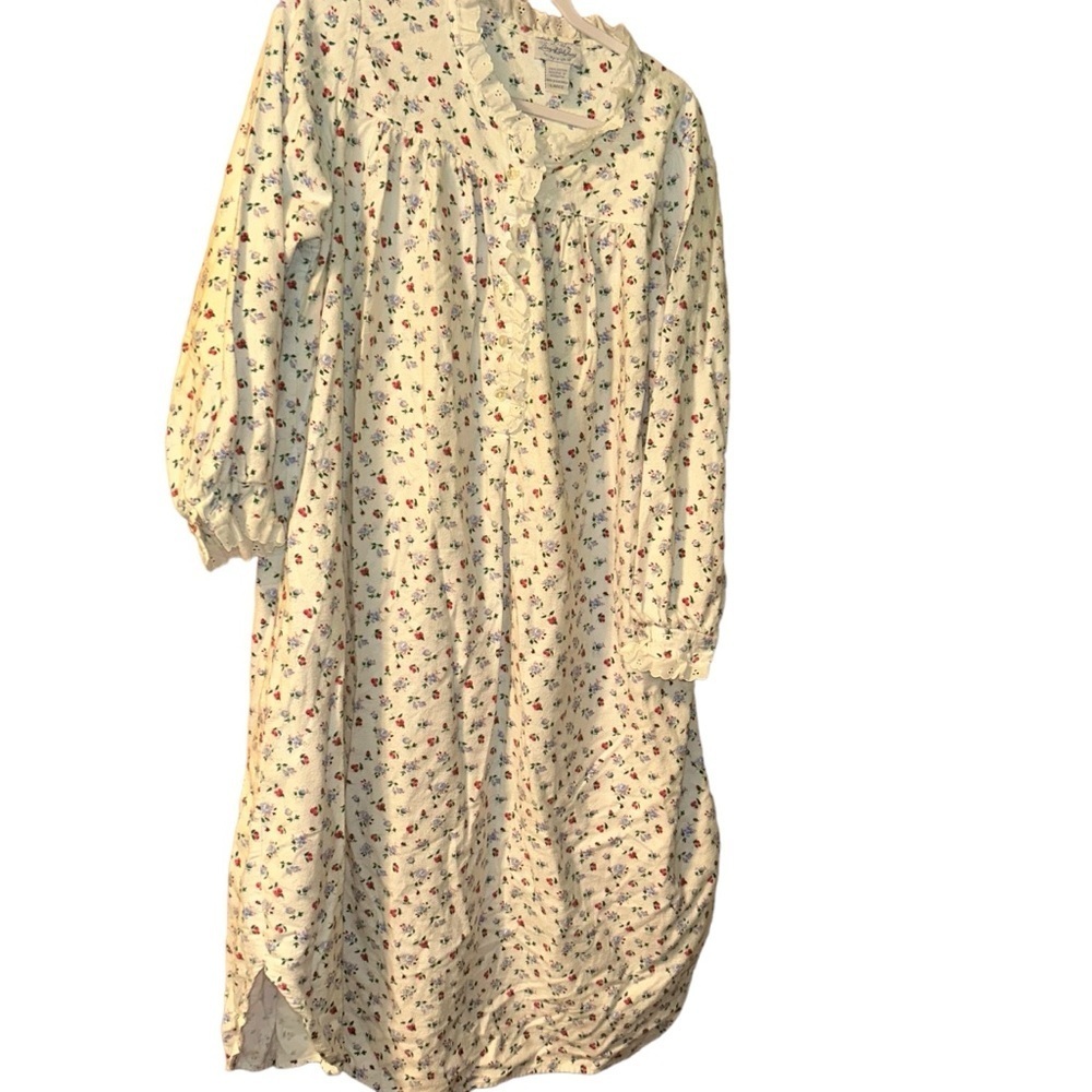 Lanz of Salzburg Womens Sz L white floral Flannel Nightgown 3/4 Sleeve Mid calf
